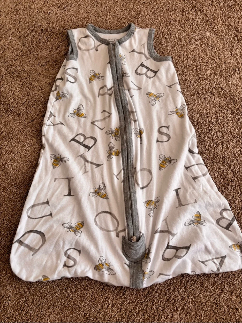 Burt’s Bees Cotton Bee Print Sleep Sack - White & Gray